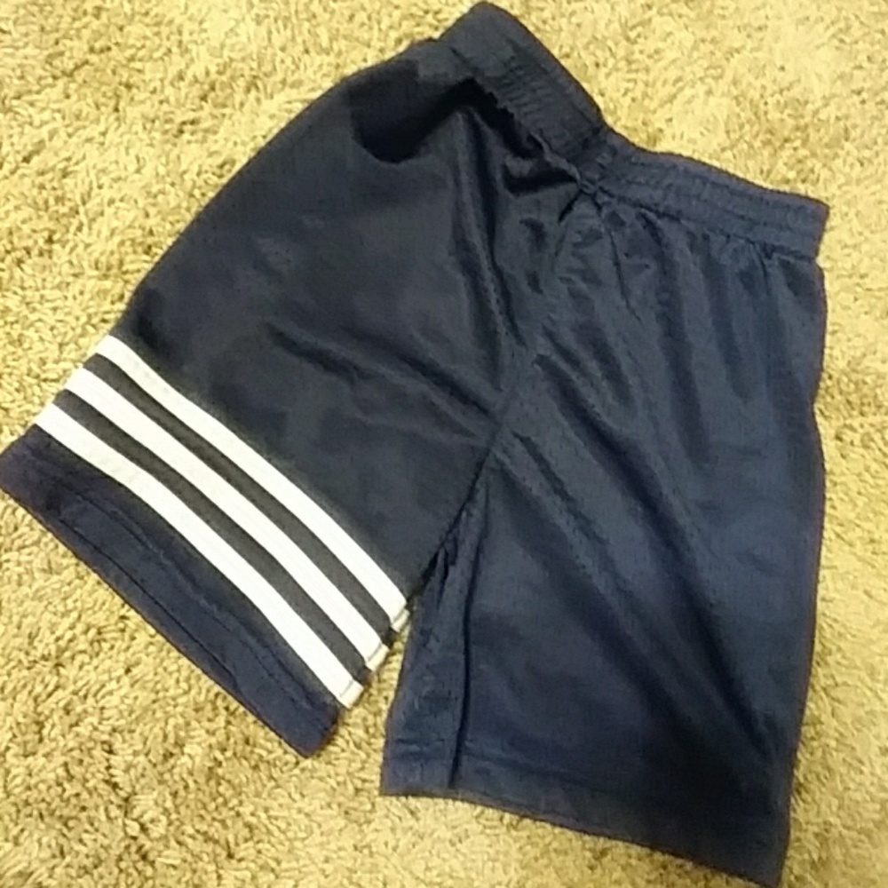 Adidas boys shorts navy size 4